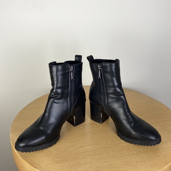 Blondo Women's 8.5 Waterproof Heeled Chunky Chelsea Ankle Boots Casual Classic - Picture 4 of 10